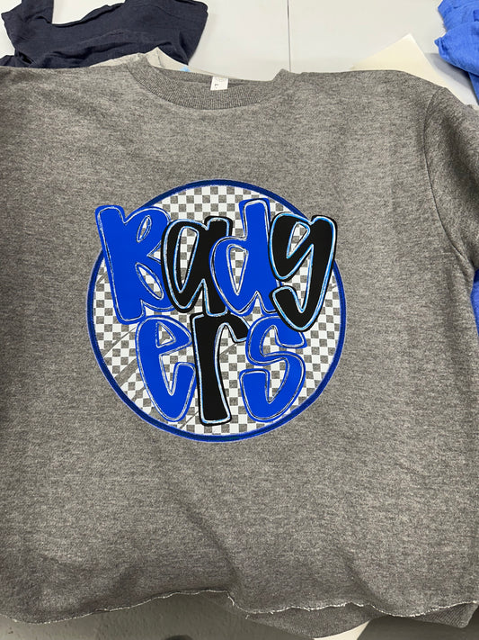 32 Badgers Stacked Checkered Circle